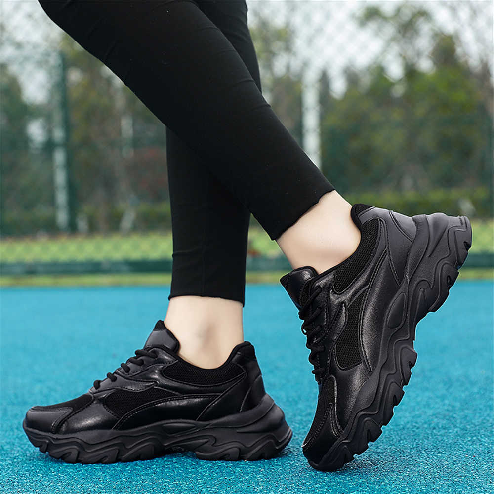 37-38 Round Tip Men's Sneakers - Men Shoes Branded ulasan dan harga
