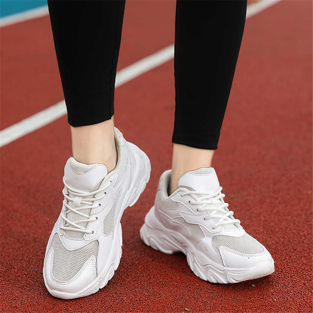 37-38 Round Tip Men's Sneakers - Men Shoes Branded ulasan dan harga
