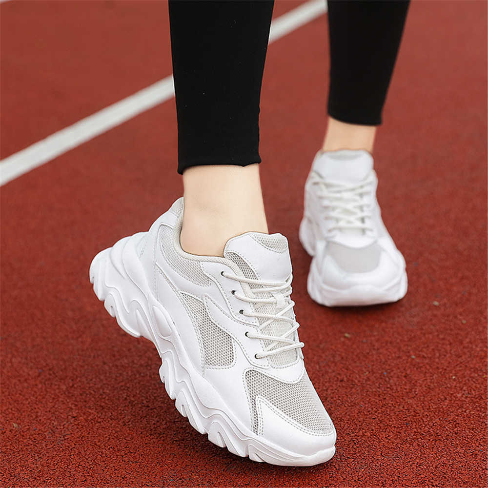 37-38 Round Tip Men's Sneakers - Men Shoes Branded ulasan dan harga