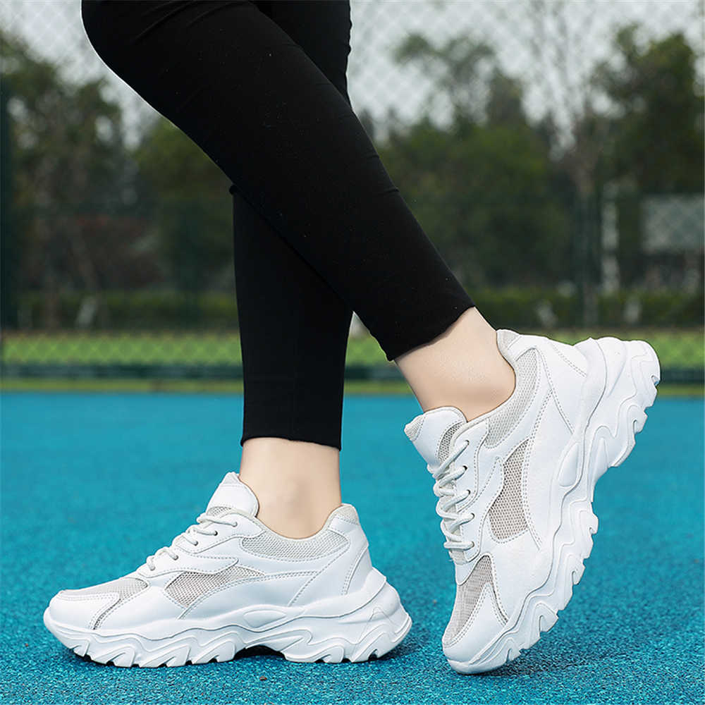 37-38 Round Tip Men's Sneakers - Men Shoes Branded ulasan dan harga